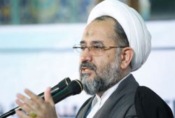 مصلحی: احمدی نژاد تهدید علیه نظام نیست/ مسئله او را بزرگ نکنیم
