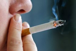 مرگ سالانه ۶۰۰ هزار ایرانی با دود دخانیات