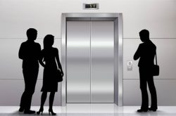 ۱۰ نکته کوتاه هنگام سوار شدن به آسانسور