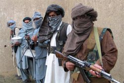 کانال های تلویزیون افغانستان شروع به پخش قرآن و اخبار طالبان کرده اند