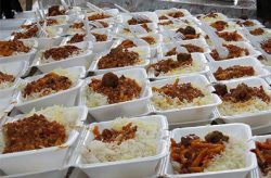 توزیع ۱۰ هزار وعده غذای گرم بین نیازمندان فومنی