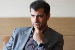 چرا تلفن همراه گردشگران خارجی در ایران مسدود می شود؟
