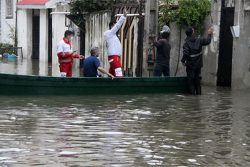 آب گرفتی شدید ۲۱ منزل در گیلان بر اثر بارش باران