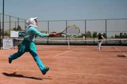تیم ملی تنیس نوجوانان با درخشش دختران ایران قهرمان شد