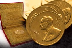 برندگان نوبل فیزیک ۲۰۲۱ اعلام شدند