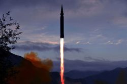 کره شمالی موشک جدید آزمایش کرد/ بلینکن: آزمایش های موشکی کره شمالی منجر به بی ثباتی می شود