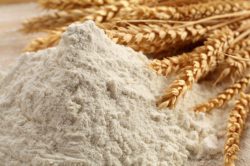 ذخیره ۸۰ هزار تن آرد در گیلان / توزیع ۲ هزار تن برنج خارجی