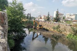 لایروبی رودخانه های رشت با هدف جلوگیری از خسارات سیلاب احتمالی
