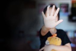 گزارش ۲۱ هزار «کودک آزاری» به اورژانس اجتماعی از ابتدای سال