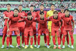 برد دراماتیک کره جنوبی و صعود به یک هشتم / حذف ناباورانه اروگوئه از جام